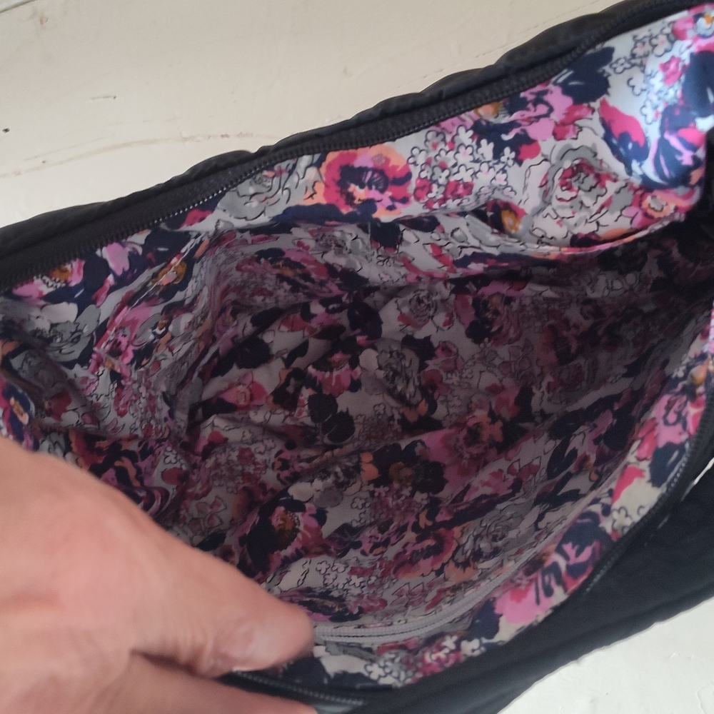 Vera Bradley Women's Black Quilted Ultralight Shoulder Bag - Picture 3 of 4